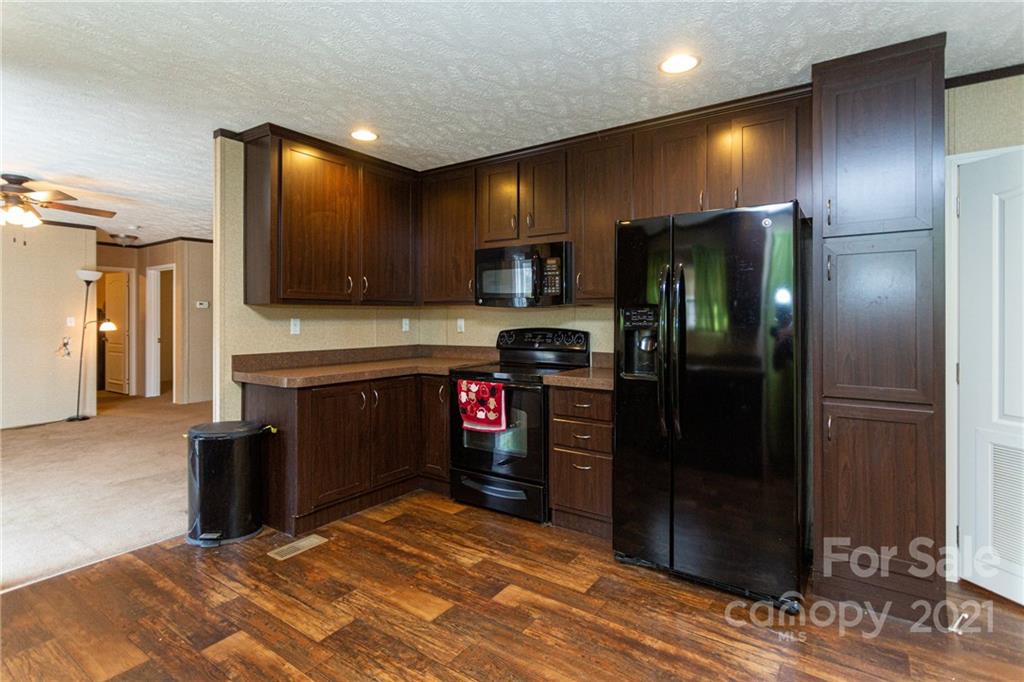 878 Bee Tree Road Swannanoa, NC 28778 - Photo 7 of 18 Gallery Image 7