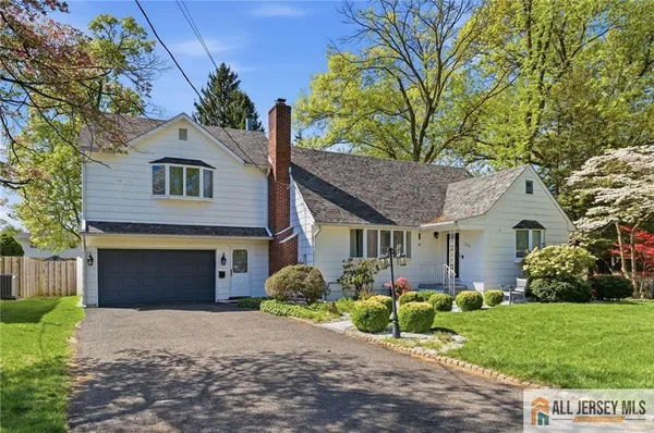 $685,000 | 785 3rd Street, Dunellen, NJ 08812