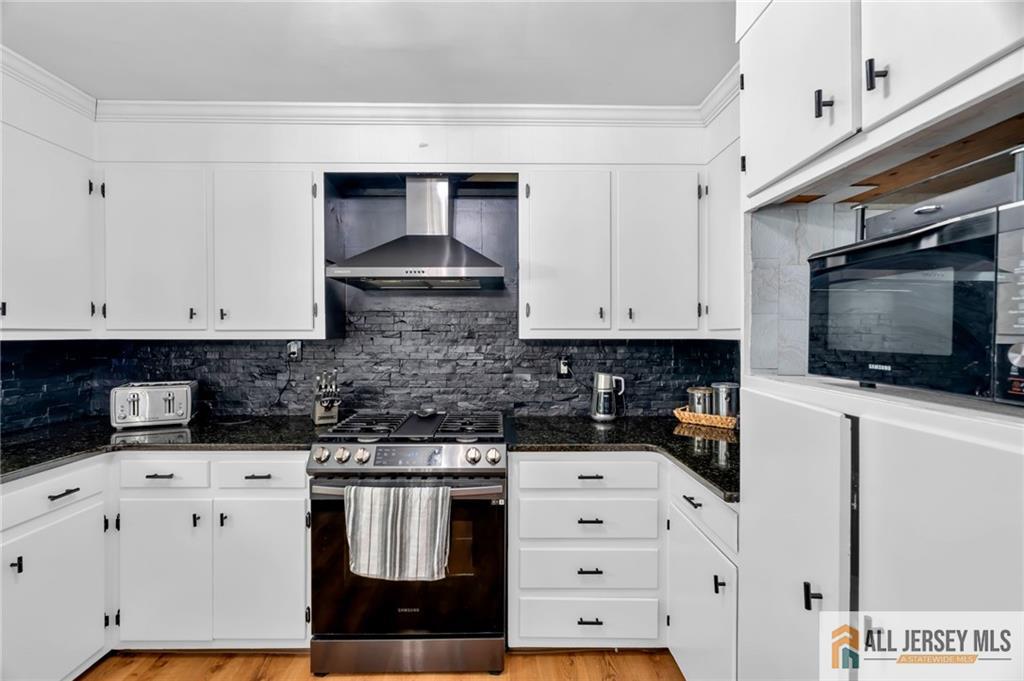 785 3rd Street Dunellen, NJ 08812 - Photo 8 of 53