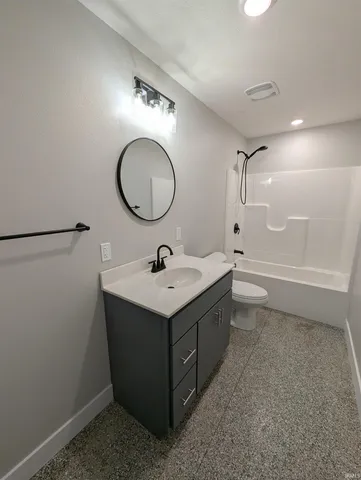 $169,000 | 1513 North Street, Washington, IN 47501