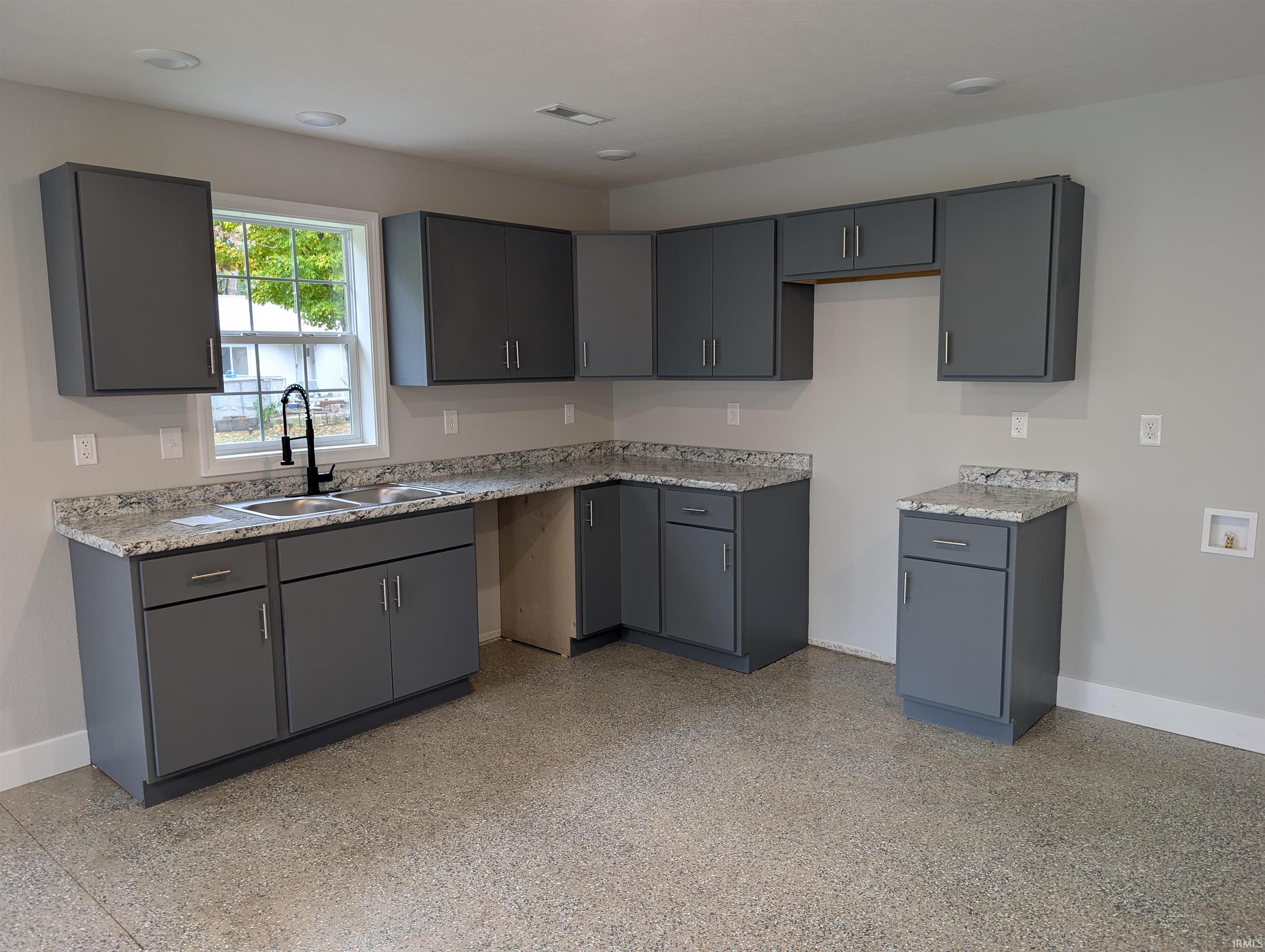 1513 North Street Washington, IN 47501 - Photo 9 of 18