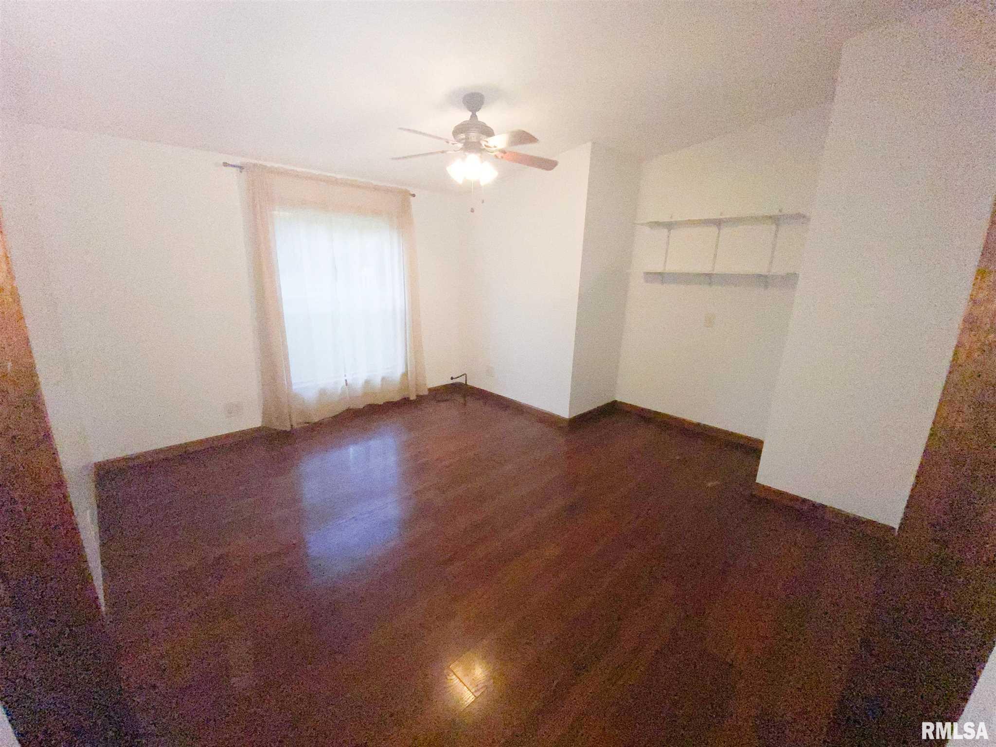 7489 Deer Run Road Pleasant Plains, IL 62677 - Photo 13 of 19 Gallery Image 13