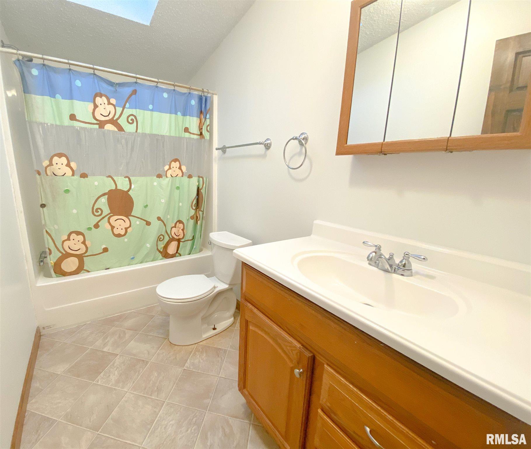 7489 Deer Run Road Pleasant Plains, IL 62677 - Photo 14 of 19 Gallery Image 14