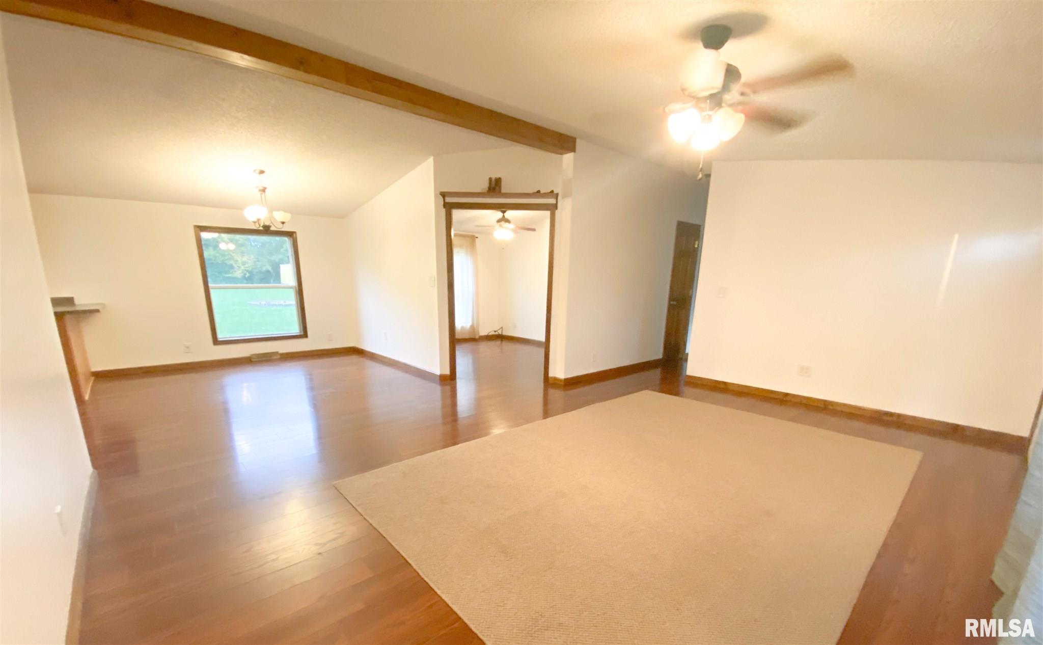 7489 Deer Run Road Pleasant Plains, IL 62677 - Photo 5 of 19 Gallery Image 5