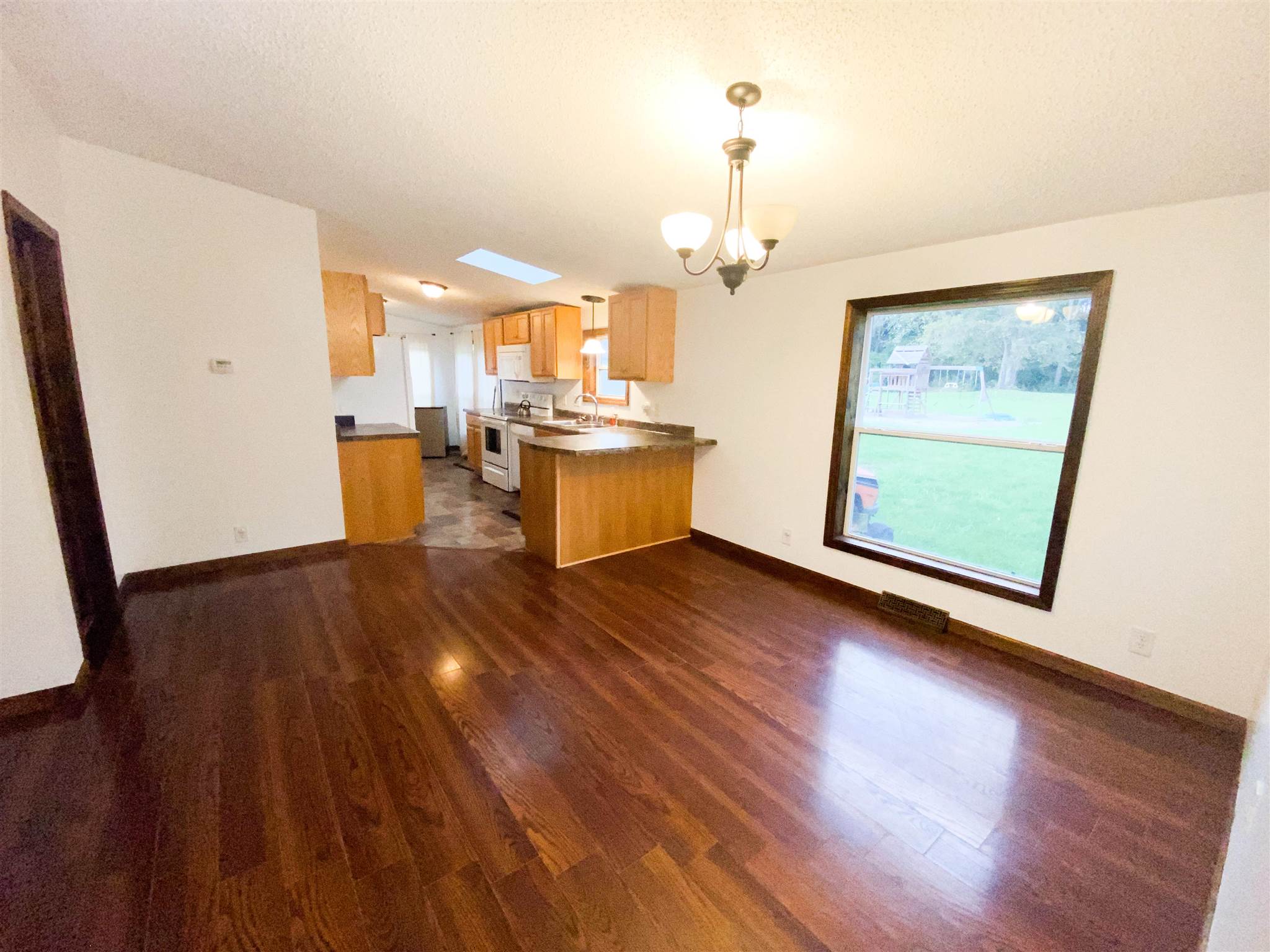 7489 Deer Run Road Pleasant Plains, IL 62677 - Photo 8 of 19 Gallery Image 8