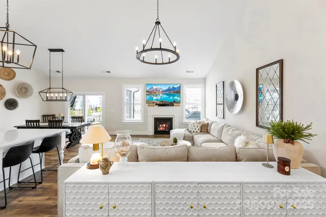 $715,000 | 6283 Six String Court, Fort Mill, SC 29708