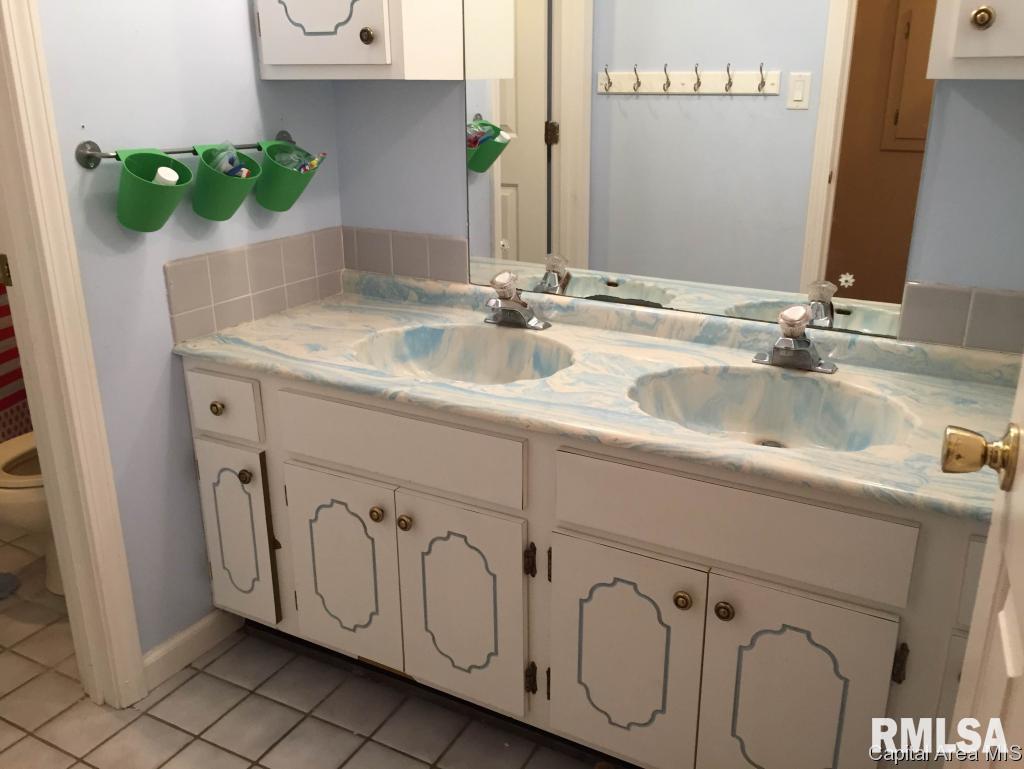 4010 Tozer Road Springfield, IL 62707 - Photo 9 of 17