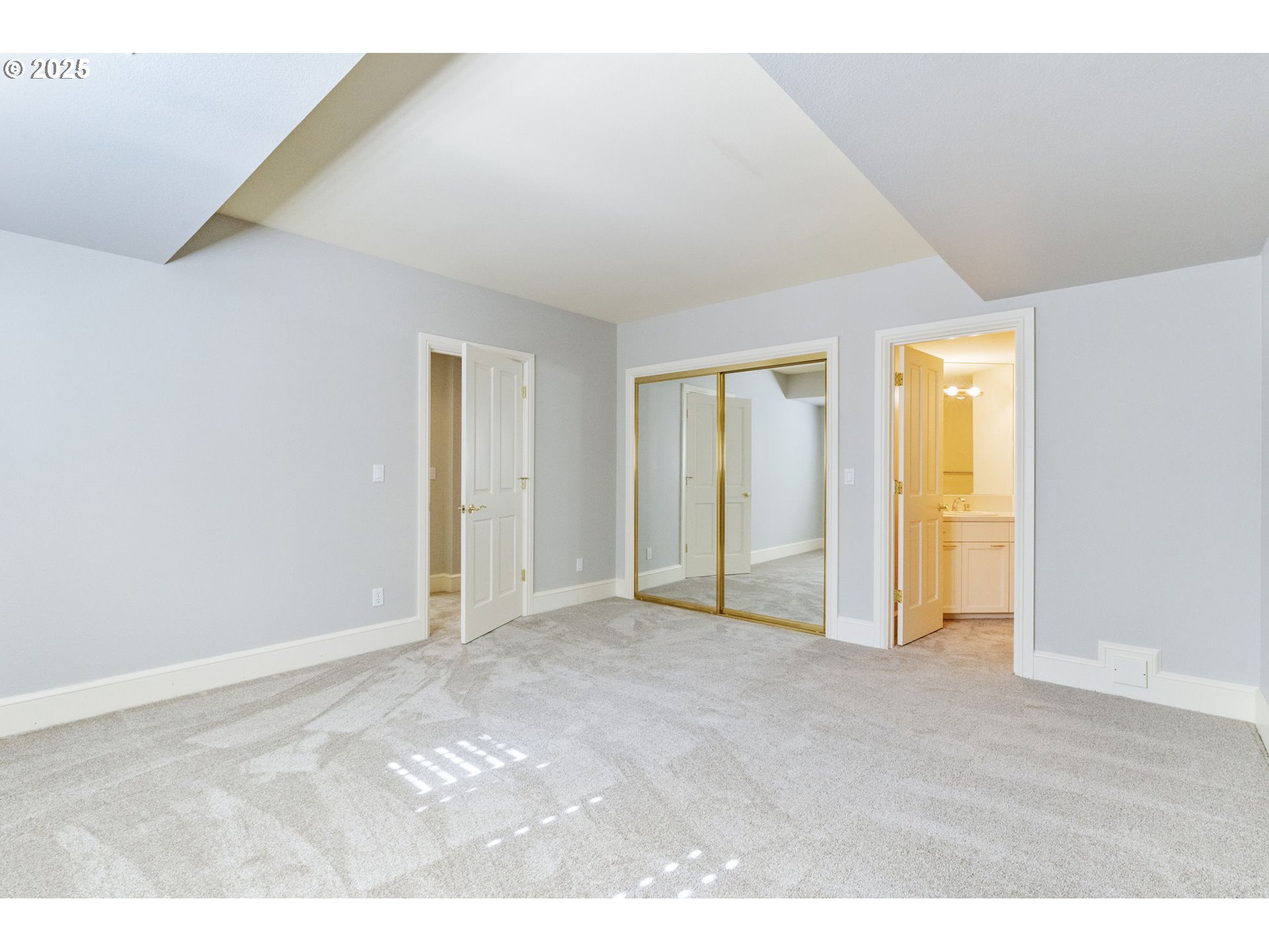 8212 Northwest Fruit Valley Road, Unit C Vancouver, WA 98665 - Photo 37 of 44