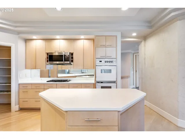 $899,000 | 8212 Northwest Fruit Valley Road, Unit C, Vancouver, WA 98665