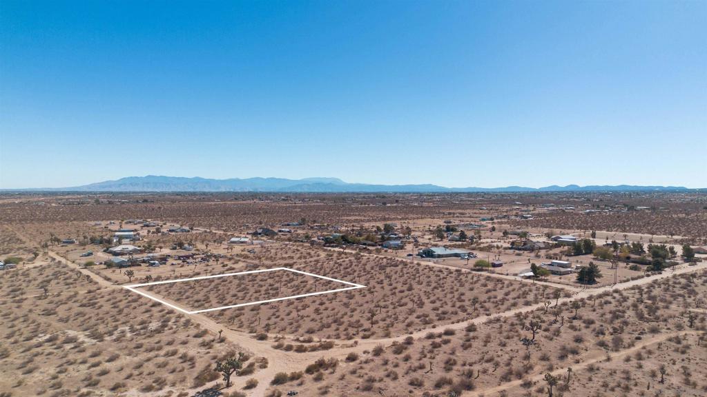 1 Marco Road Phelan, CA 92371 - Photo 3 of 11