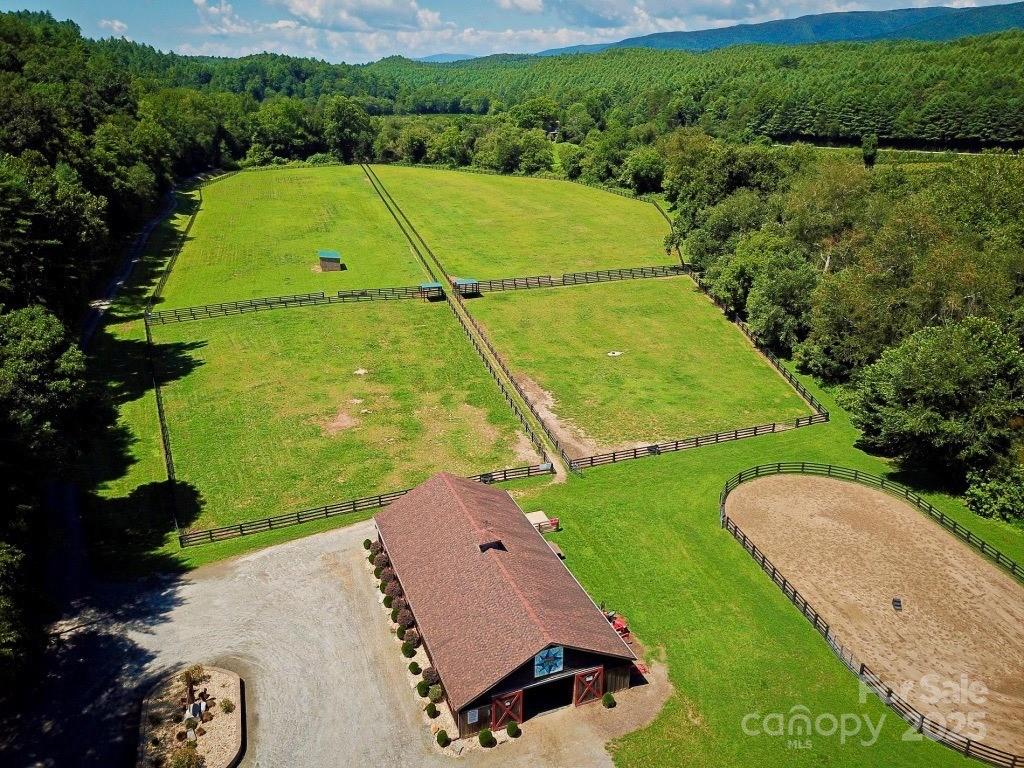 5366 Low Country Road, Unit 822 Lenoir, NC 28645 - Photo 14 of 26 Gallery Image 14