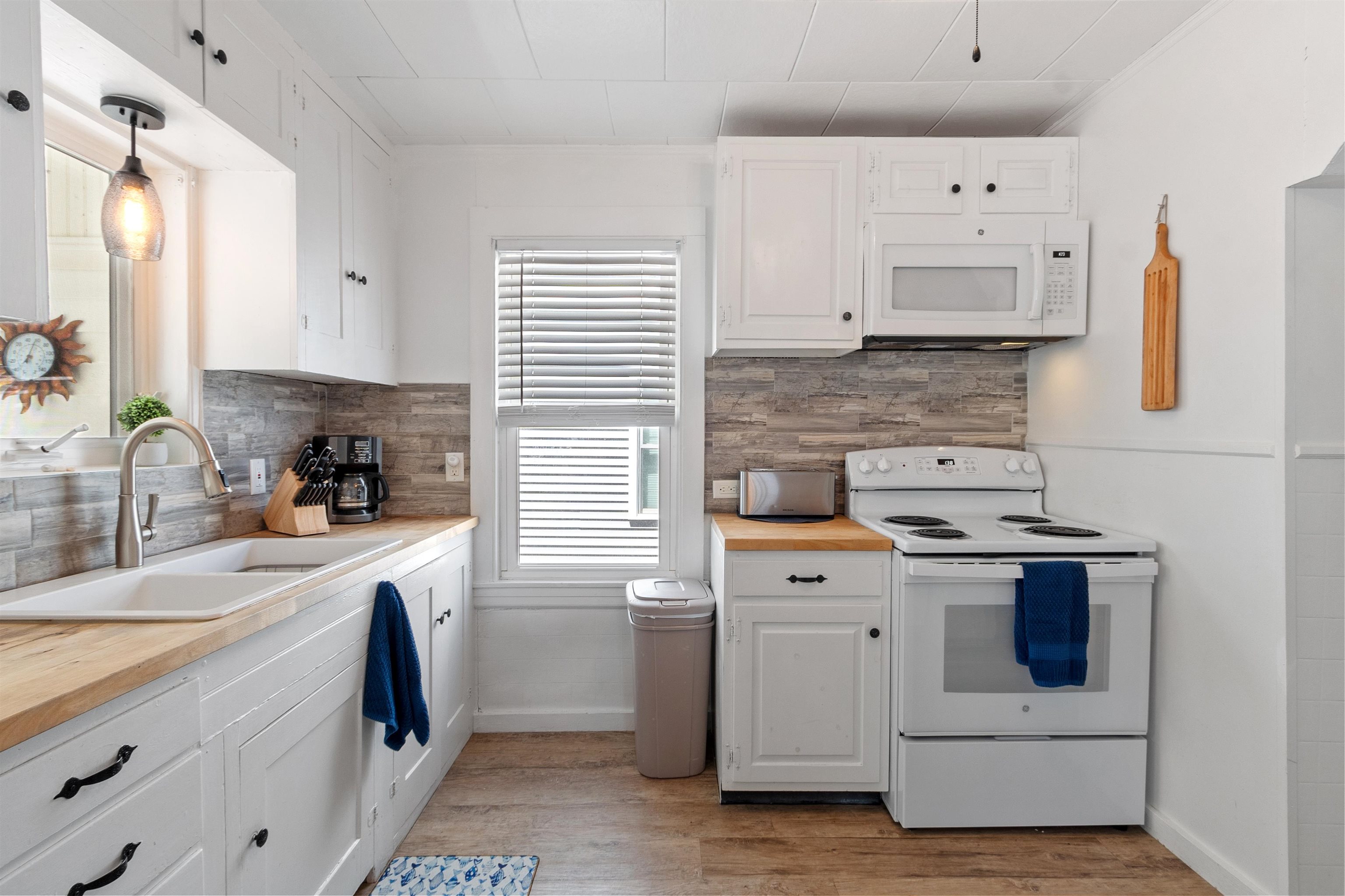 7 Concord Avenue Hampton, NH 03842 - Photo 15 of 40