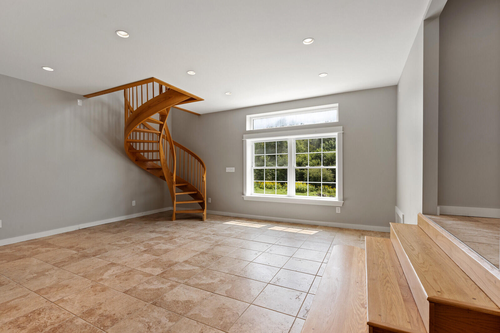 111 Dutton Road South China, ME 04358 - Photo 26 of 57 Family Room