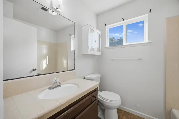 $545,000 | 2532 West Chestnut Court, Visalia, CA 93277