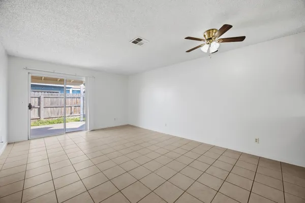 $545,000 | 2532 West Chestnut Court, Visalia, CA 93277
