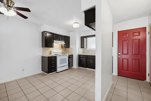 $545,000 | 2532 West Chestnut Court, Visalia, CA 93277