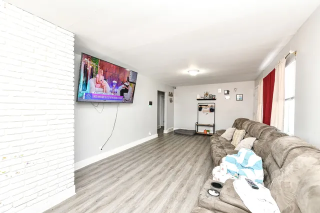 $215,000 | 4339 Shady Lane, Indianapolis, IN 46226