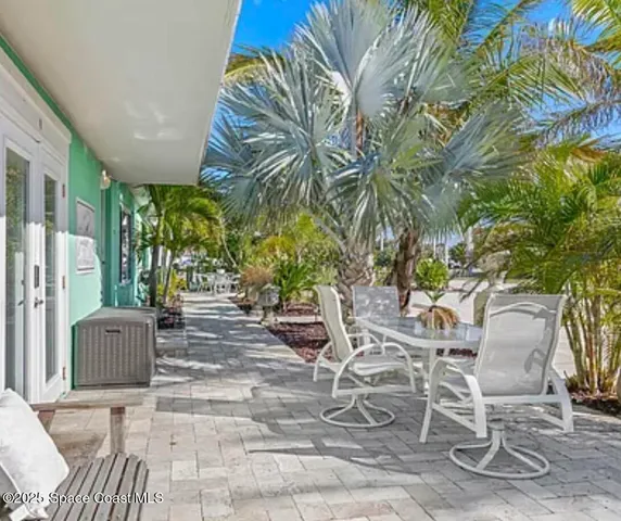 a view of outdoor space yard and patio