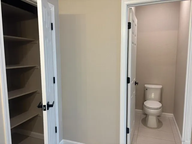 a bathroom with a toilet