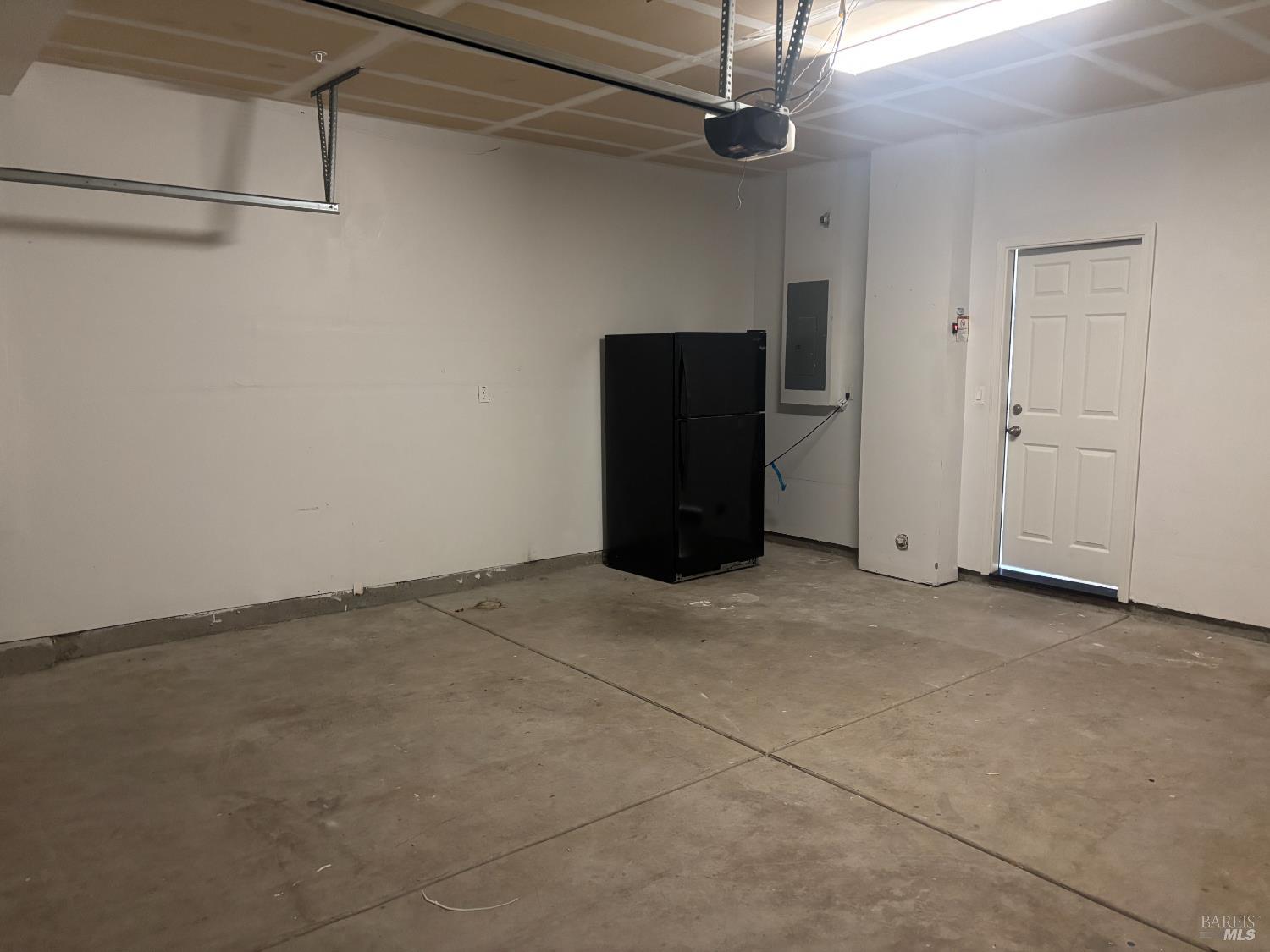 5114 Kolton Place Rohnert Park, CA 94928 - Photo 33 of 37 a view of an empty room