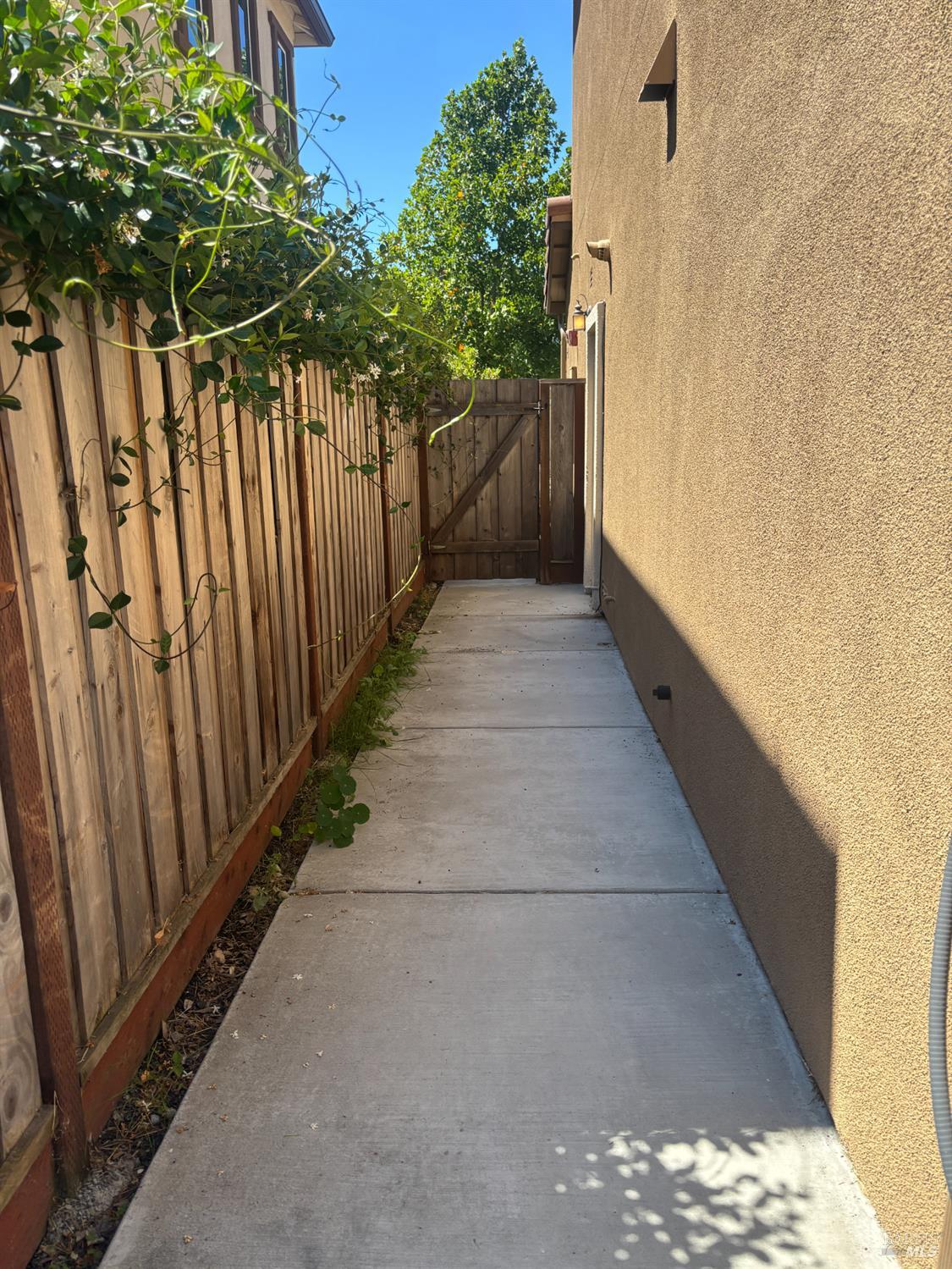 5114 Kolton Place Rohnert Park, CA 94928 - Photo 36 of 37 a view of balcony