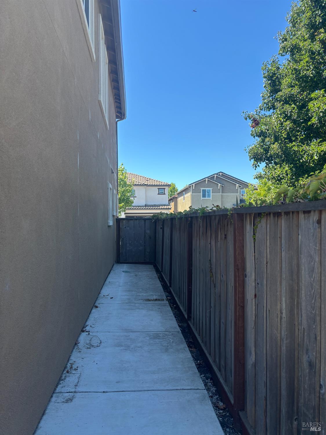 5114 Kolton Place Rohnert Park, CA 94928 - Photo 37 of 37 a view of a wooden fence