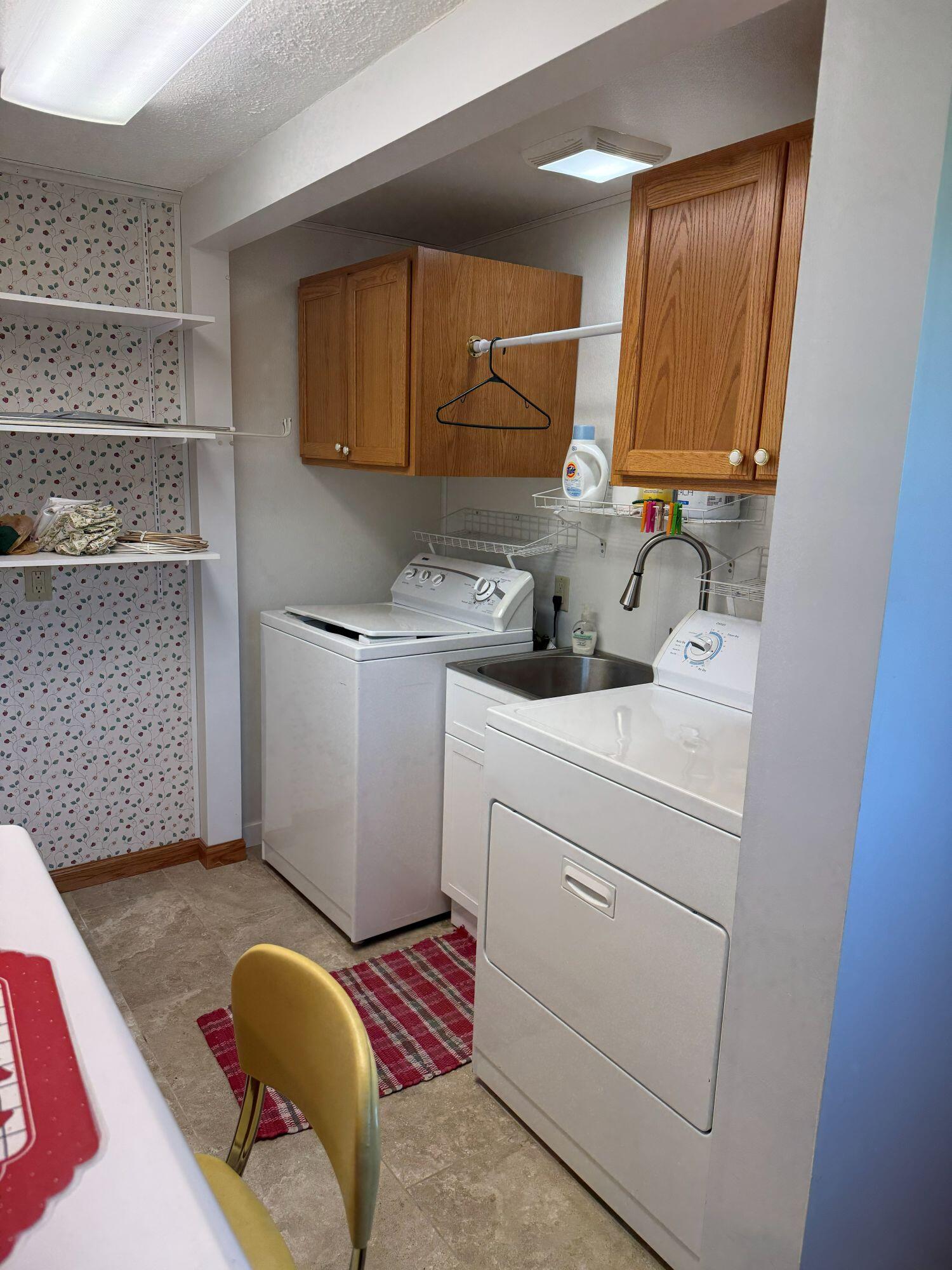 916 West Monnett Street Rensselaer, IN 47978 - Photo 13 of 36 1500x2000