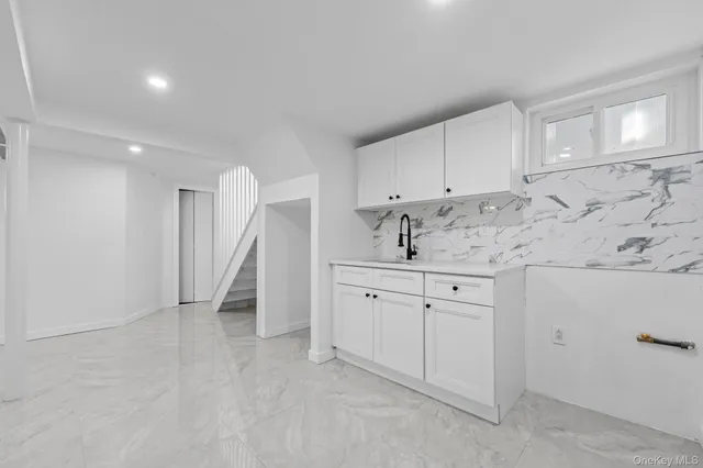 $1,149,000 | 190-10 114th Drive | St. Albans