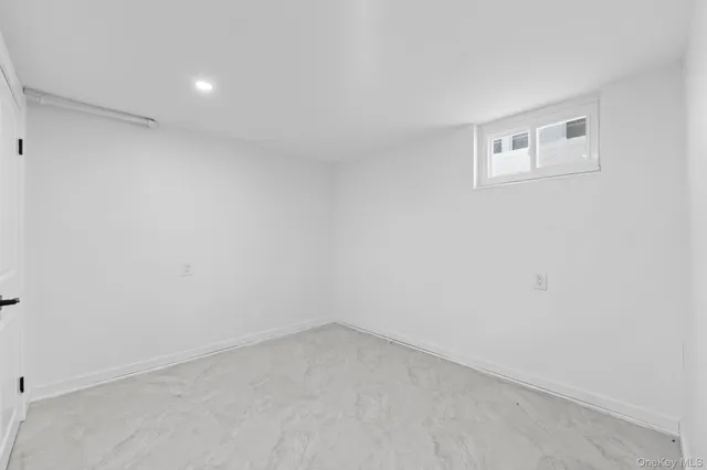 $1,149,000 | 190-10 114th Drive | St. Albans