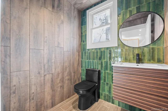 $1,149,000 | 190-10 114th Drive | St. Albans