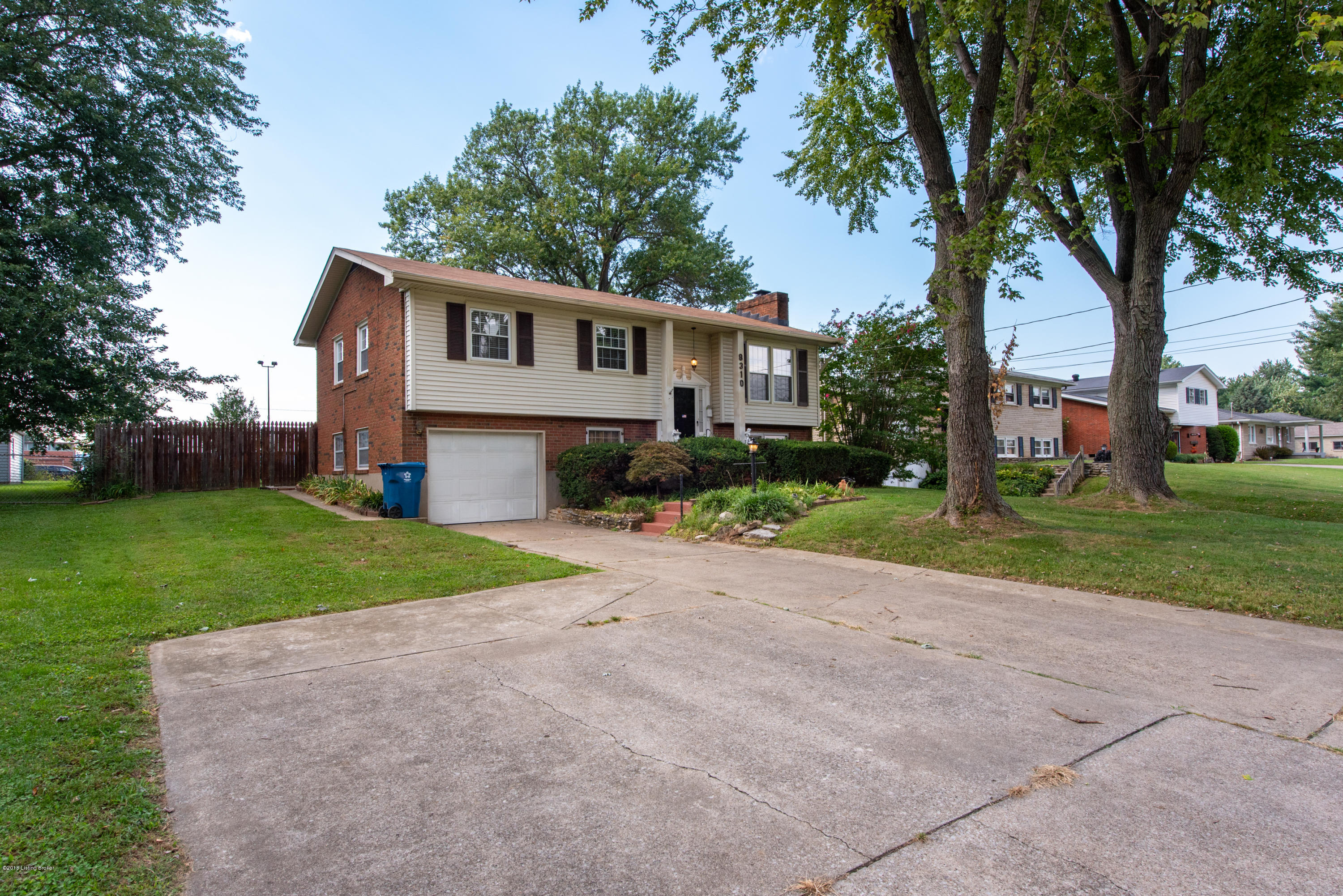 8310 Terry Road Louisville, KY 40258 - Photo 22 of 32 DSC_2059