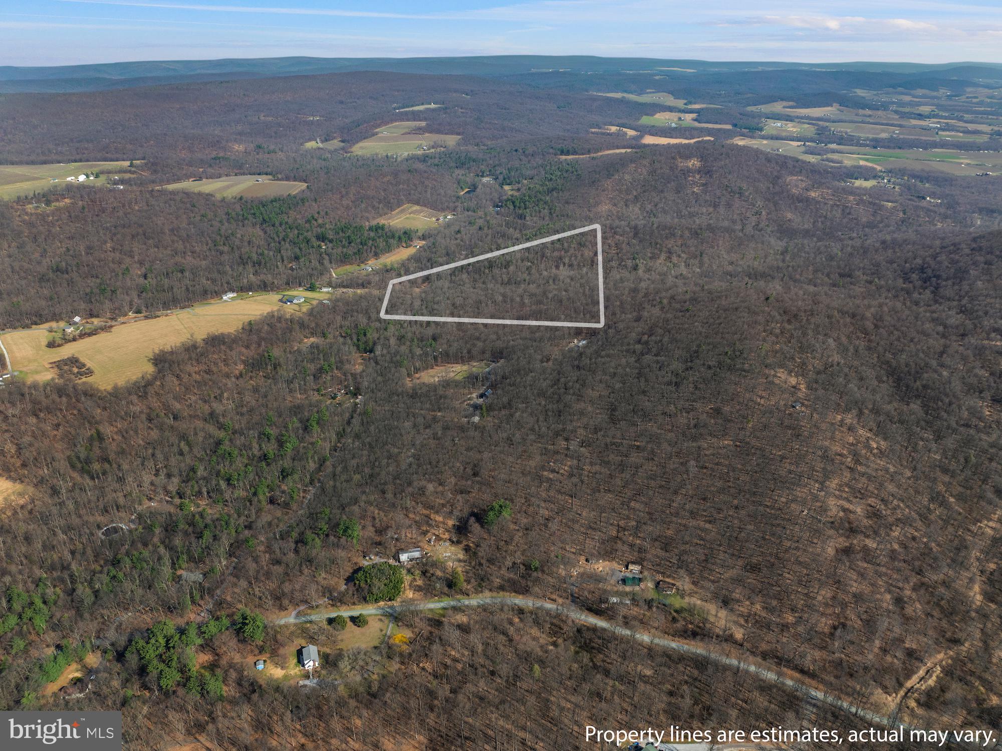 215 Dug Lane Fairfield, PA 17320 - Photo 5 of 5 a view of a sky from a yard
