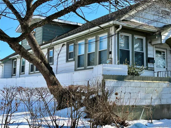 a house view with a outdoor space