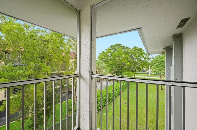 $172,000 | 3000 Riverside Drive, Unit 3091, Coral Springs, FL 33065