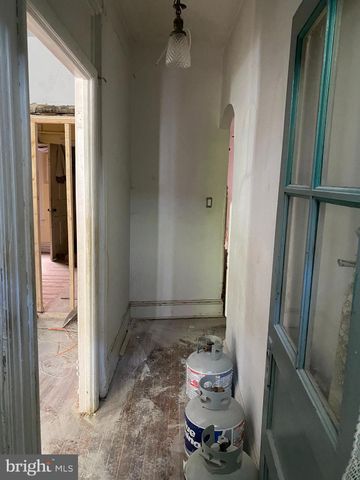 $860,000 | 523 2nd Street Northeast, Washington, DC 20002