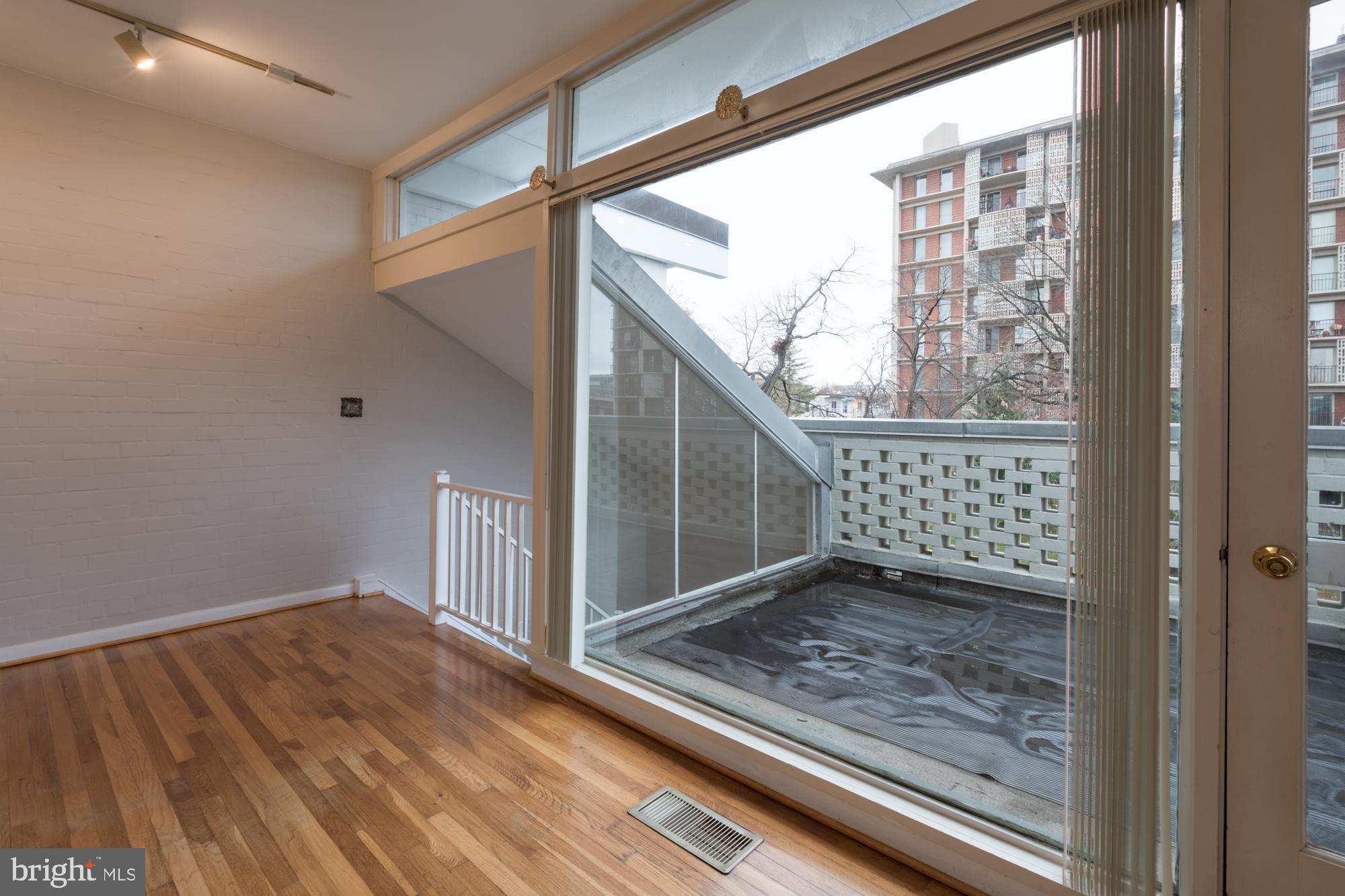 77 G Street Southwest, Unit 101 Washington, DC 20024 - Photo 6 of 44