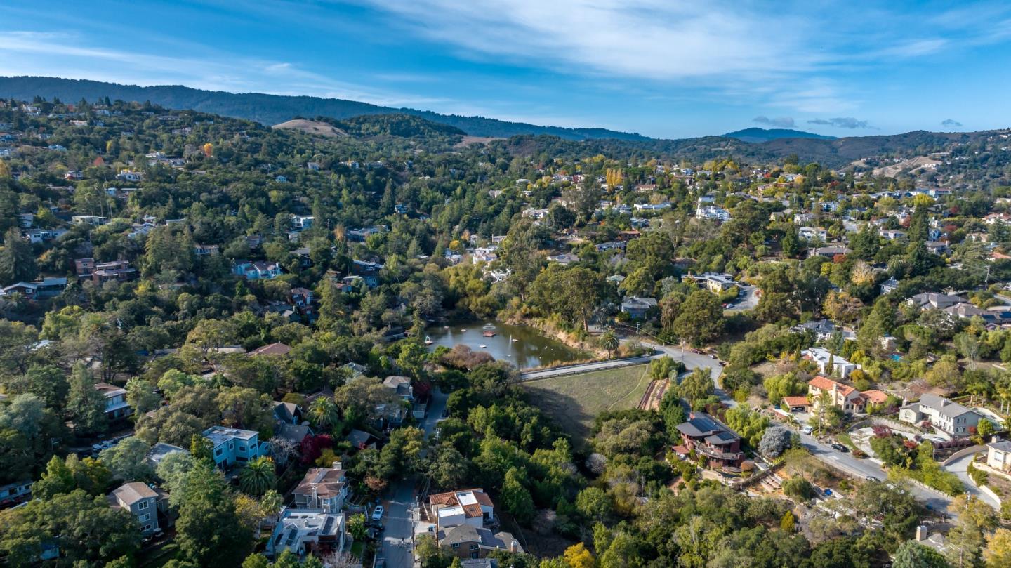 0 Canyon Road Redwood City, CA 94062 - Photo 6 of 12 a view of a city