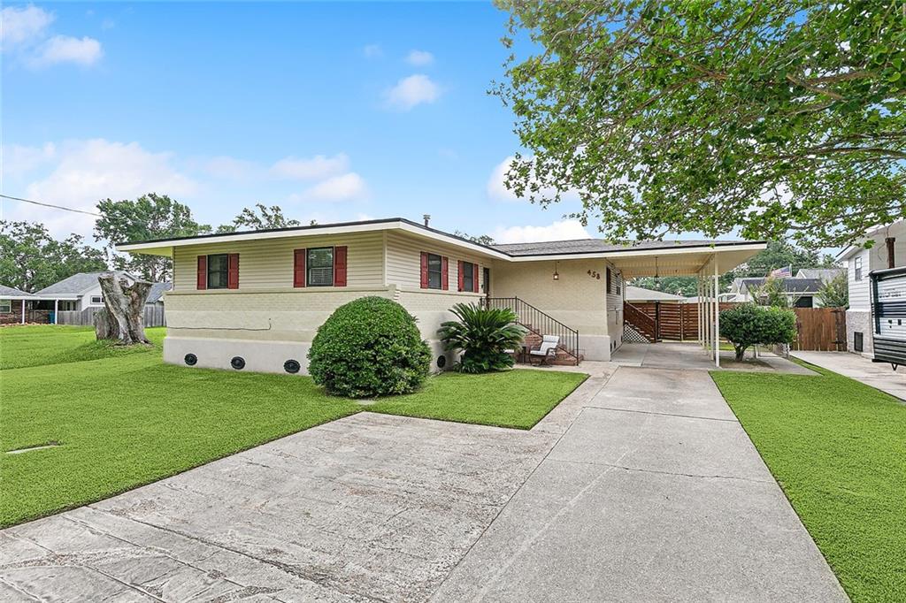 458 Pine Street Norco, LA 70079 - Photo 2 of 19