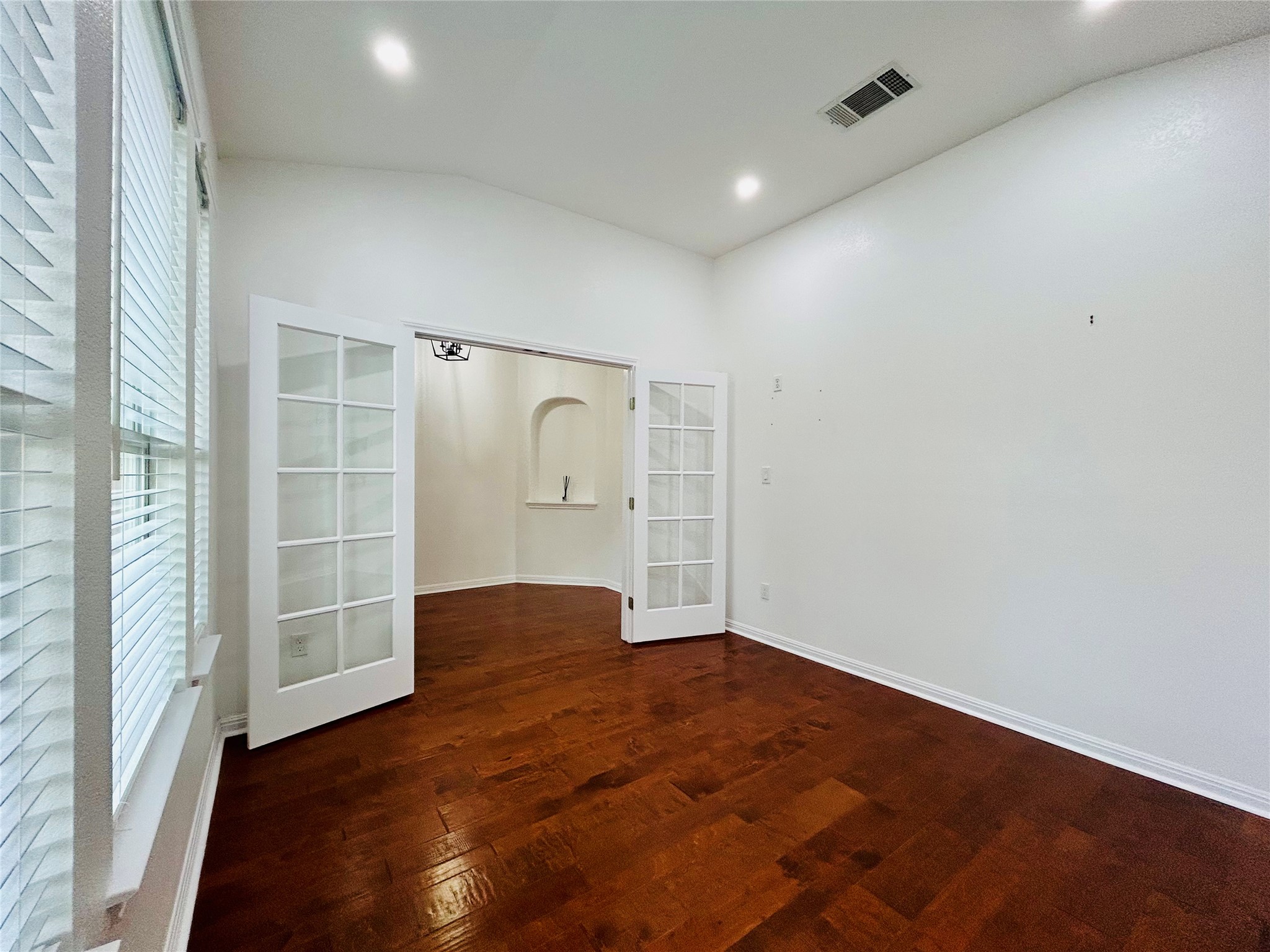 240 Fort Mabry Loop Georgetown, TX 78628 - Photo 17 of 36