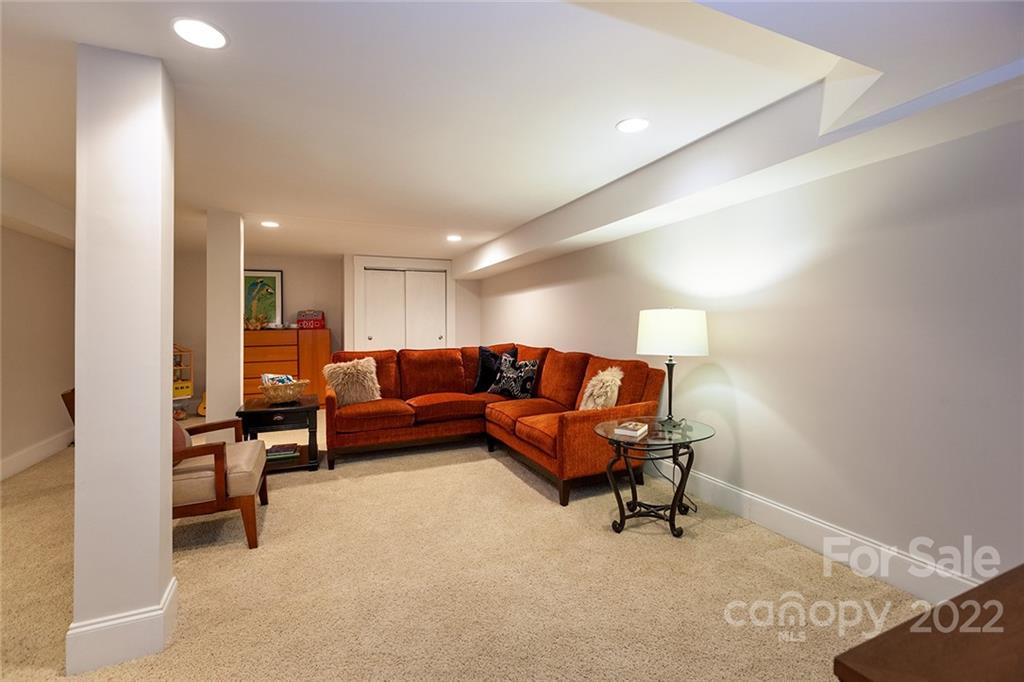 1812 Truman Road Charlotte, NC 28205 - Photo 35 of 42 Gallery Image 35