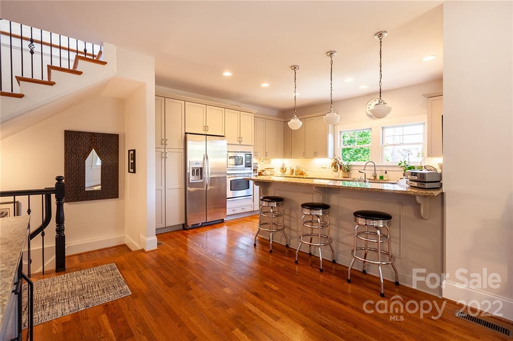 1812 Truman Road Charlotte, NC 28205 - Photo 6 of 42 Gallery Image 6