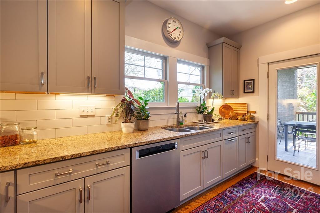 1812 Truman Road Charlotte, NC 28205 - Photo 8 of 42 Gallery Image 8