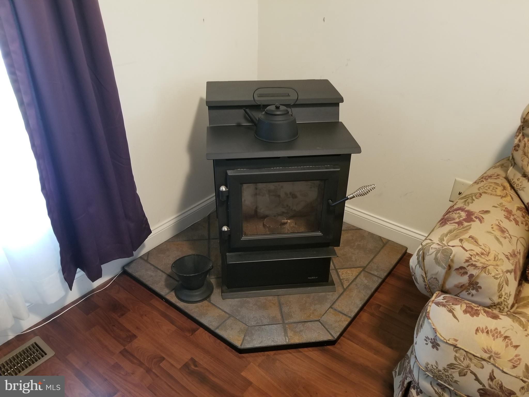 2244 Cold Spring Road Fairfield, PA 17320 - Photo 17 of 40 Pellatt Stove