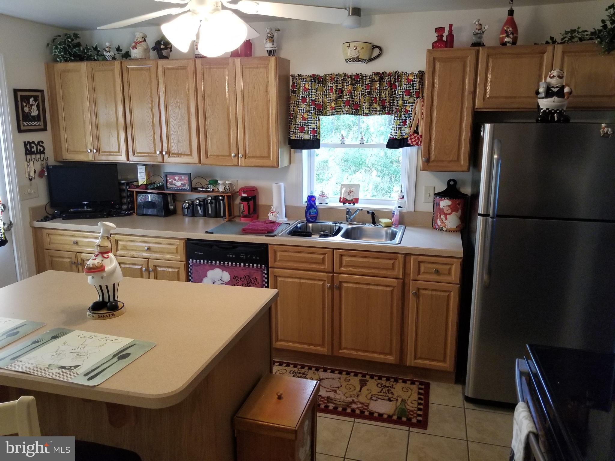 2244 Cold Spring Road Fairfield, PA 17320 - Photo 23 of 40 Kitchen Island