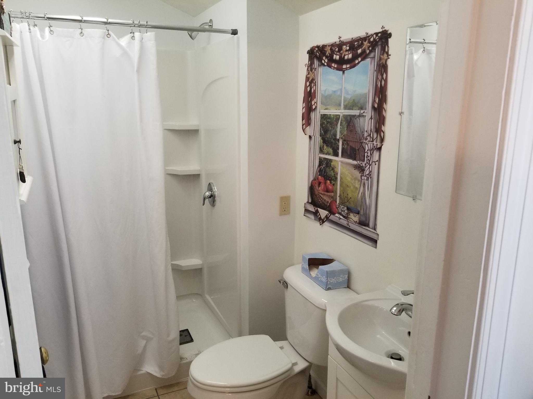 2244 Cold Spring Road Fairfield, PA 17320 - Photo 25 of 40 Full Bath on Main Level