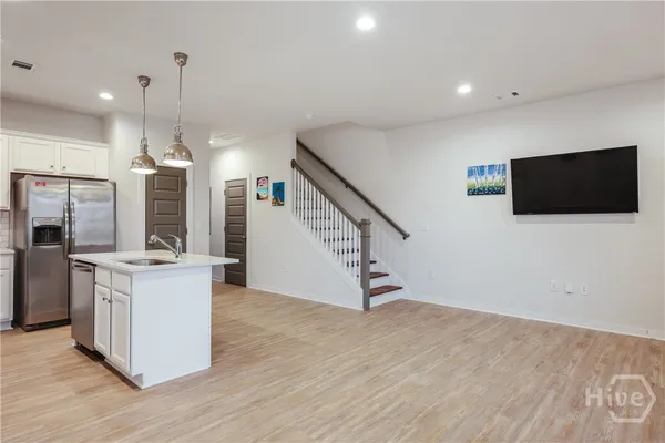 $325,000 | 684 West Vincent Drive, Athens, GA 30607