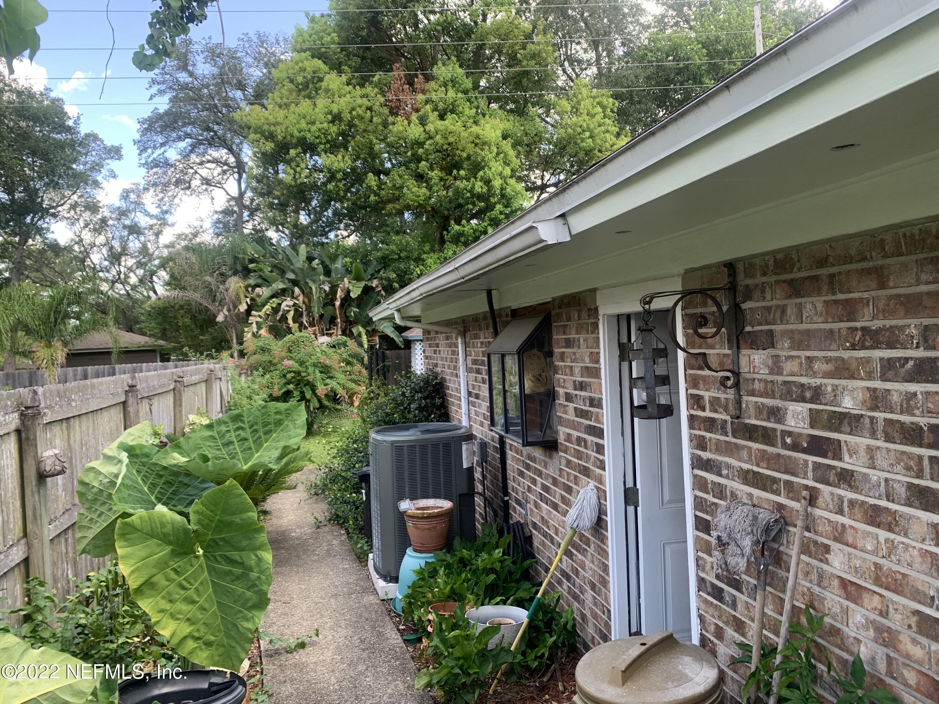 116 Vanderford Road West Orange Park, FL 32073 - Photo 3 of 46 IMG-8595