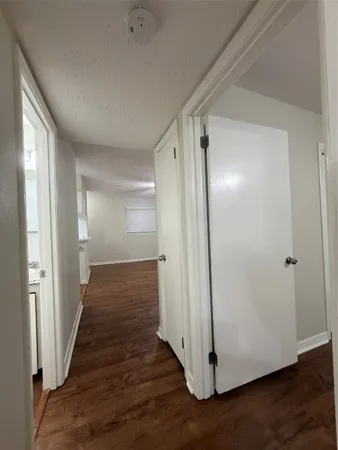 $775 | 201 South Kaysie Street, Unit 17, Angleton, TX 77515