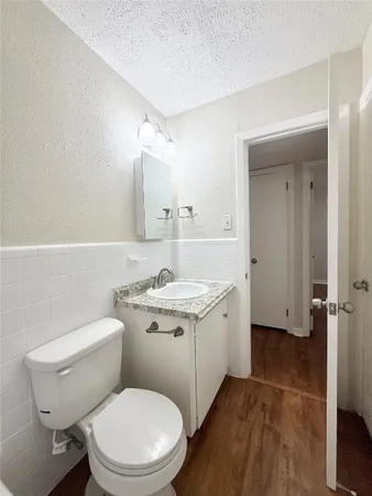 $775 | 201 South Kaysie Street, Unit 17, Angleton, TX 77515