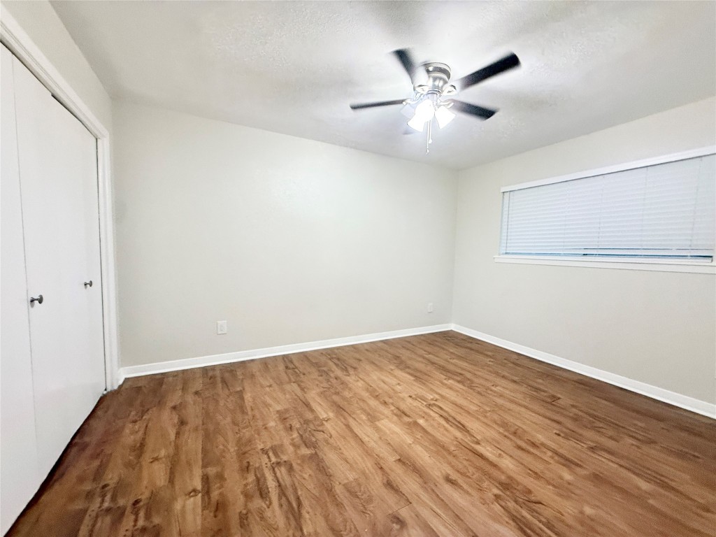 201 South Kaysie Street, Unit 17 Angleton, TX 77515 - Photo 10 of 18